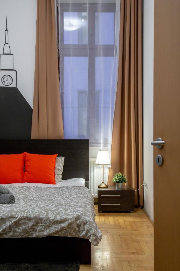 Dowtown Home In The Gozsdu Garden Budapest Exterior photo